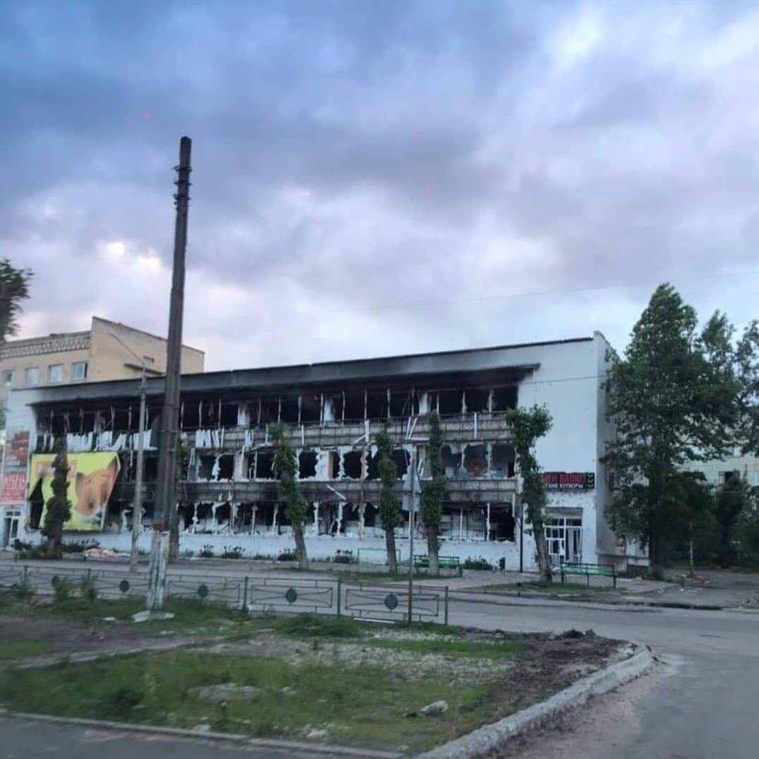 Luhanská oblasť. Rusi bombardujú obytné štvrte
