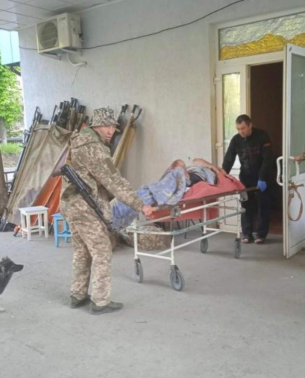 Luhanská oblasť. Rusi zasiahli nemocnicu a výskumný ústav v Sievierodonecku