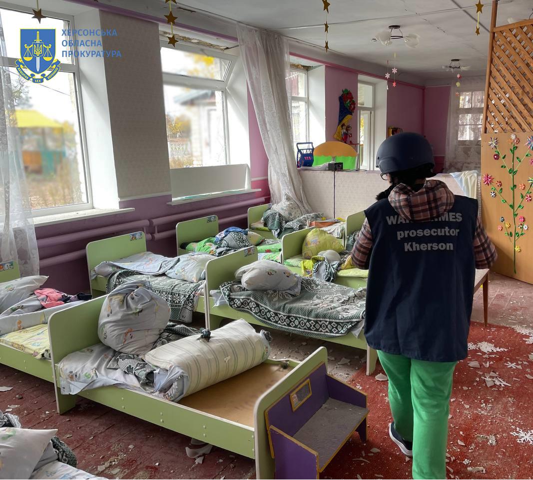 Zničená materská škôlka, Beryslav, Chersonská oblasť (1).