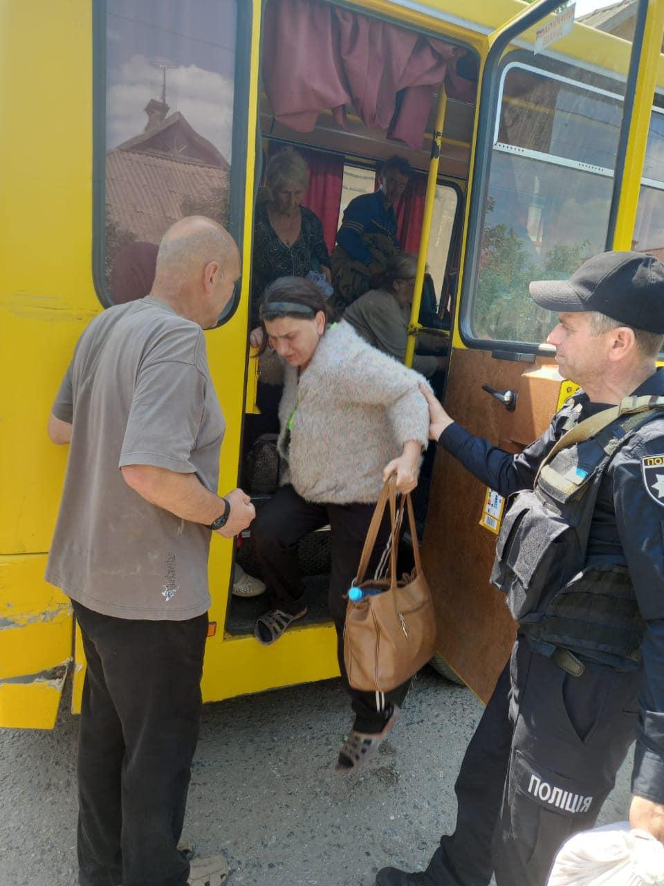 Evakuácia obyvateľov v Luhansku