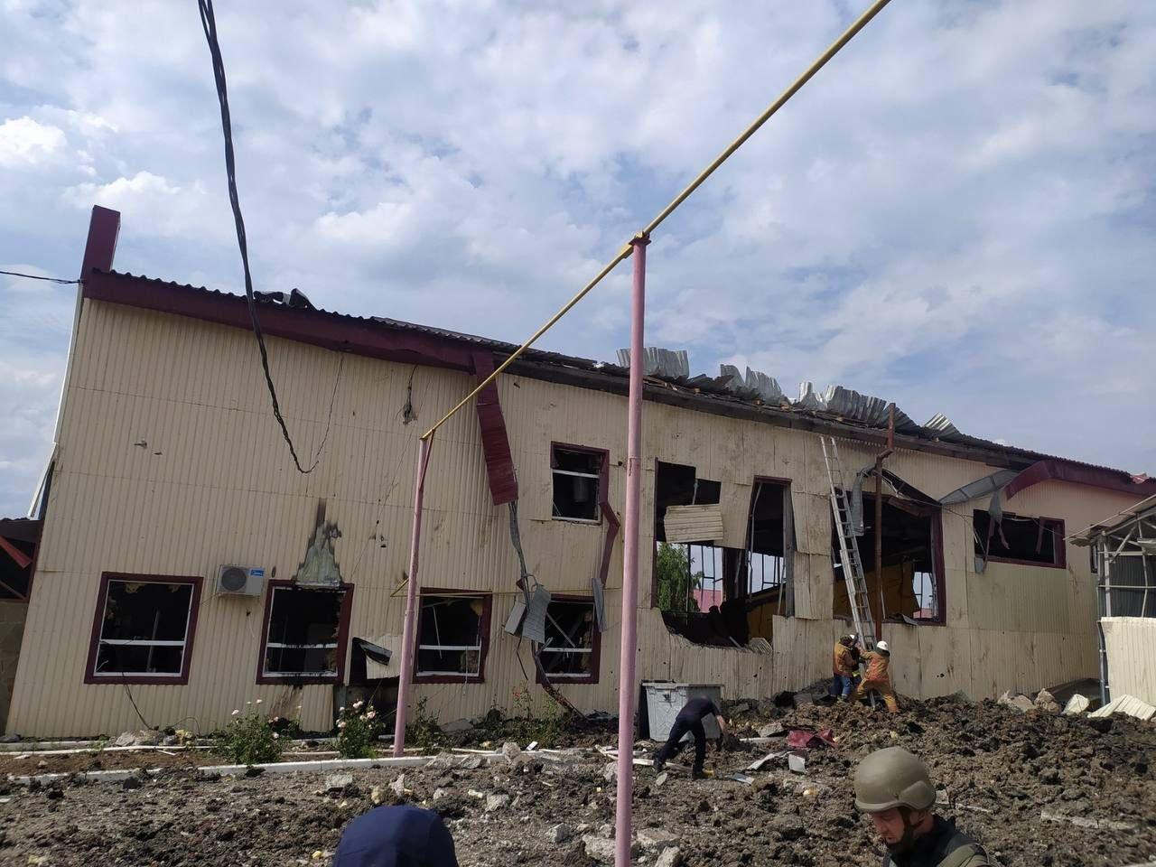 Zničený podnik poľnohospodárskej výroby: Bakhmut, Donecká oblasť (1).