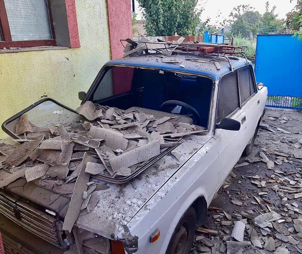 Dnepropetrovská oblasť Ostreľovanie poškodilo súkromné domy, diaľnice a autá