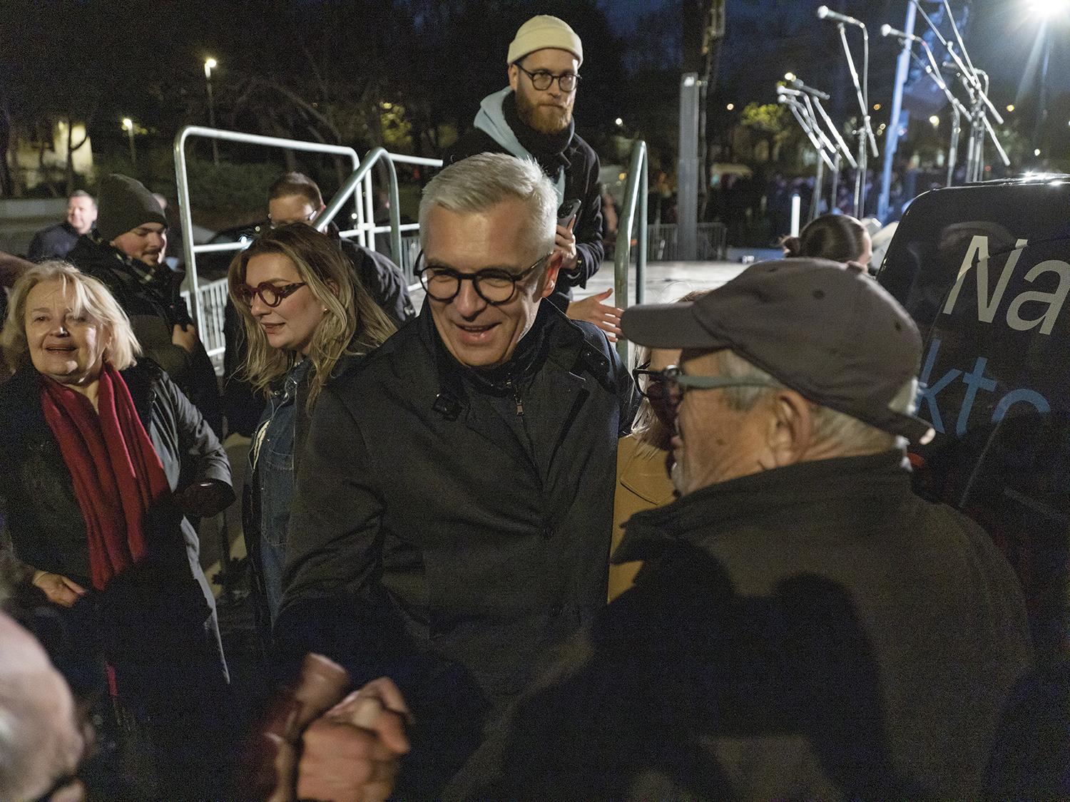 24. marec 2024, Bratislava: Občiansky kandidát na prezidenta Ivan Korčok na verejnom zhromaždení, ktoré zorganizoval na Námestí slobody, za hojnej účasti svojich podporovateľov.