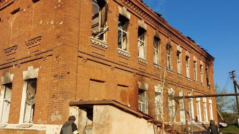 Charkovská oblasť. Ruské jednotky zničili školu, ktorá prežila dve svetové vojny