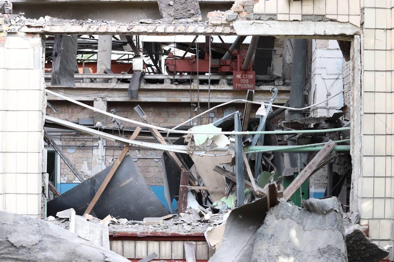 Podnik na opravu nákladných vlakov sa stal terčom útoku v Kyjeve (2).