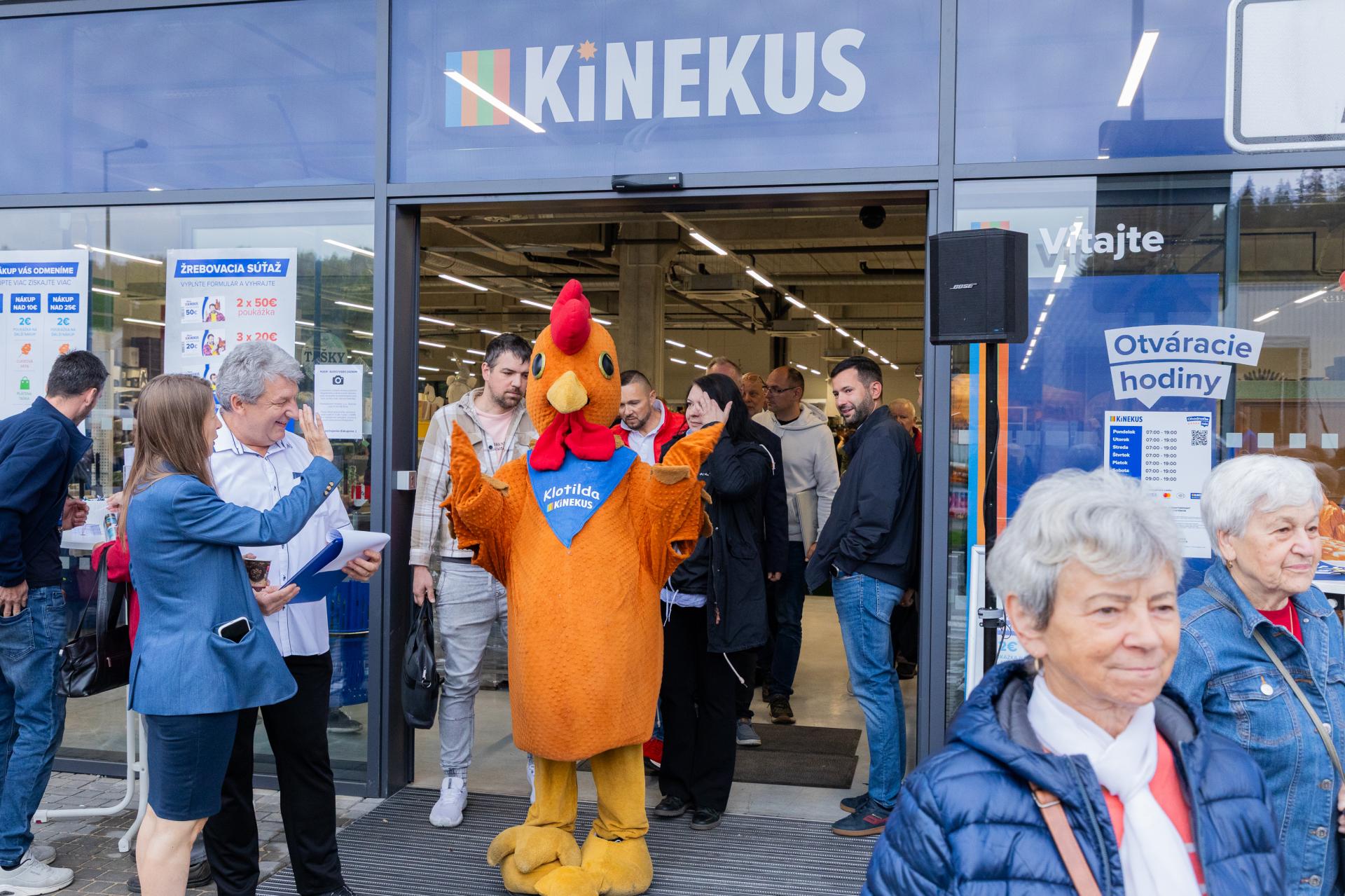 Vďaka najširšiemu portfóliu tradičných produktov pre dom, záhradu, dielňu a vykurovanie sa Kinekus stal silným hráčom v segmente.