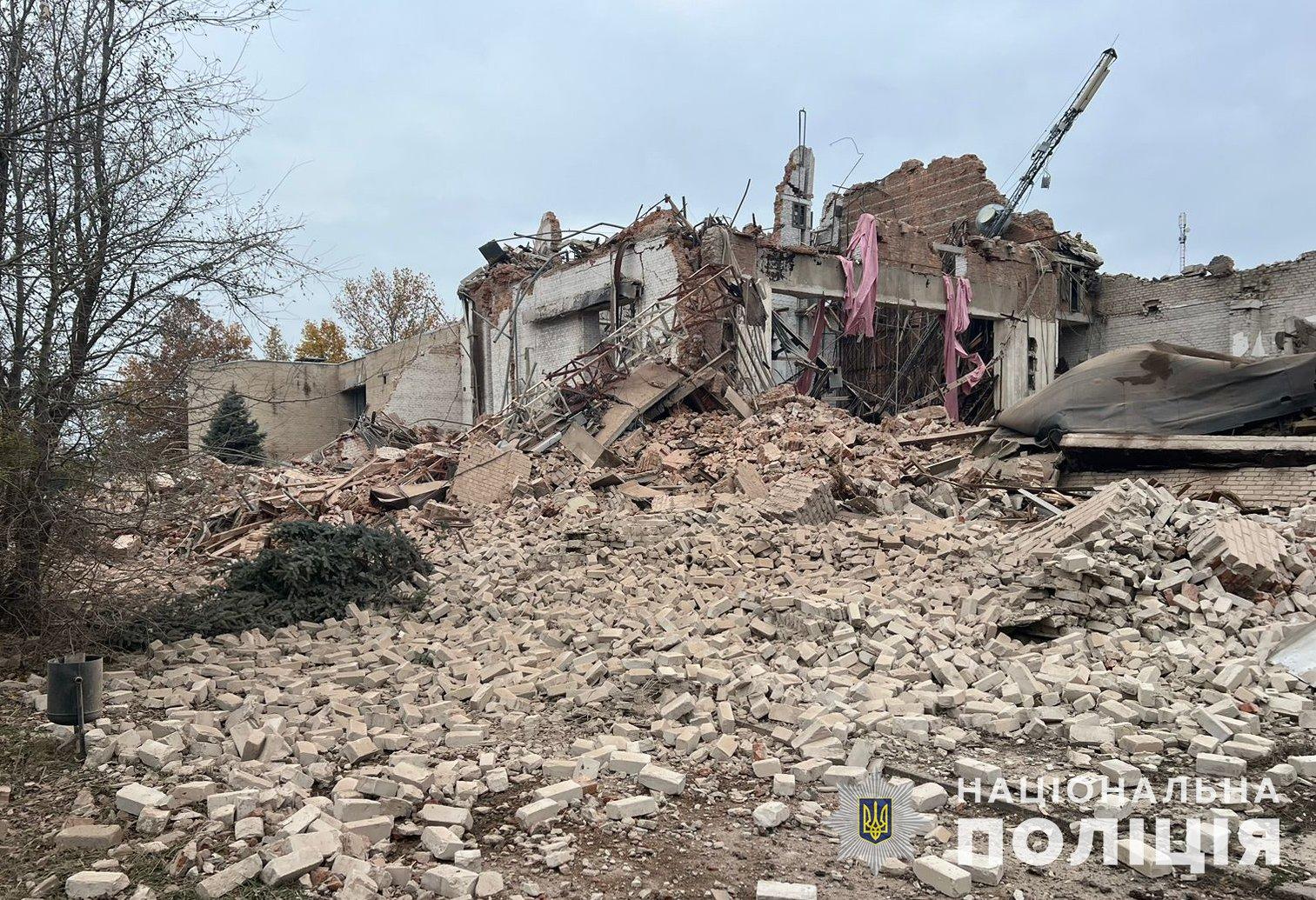 Civilné a administratívne budovy po bombardovaní Záporožskej oblasti (2).