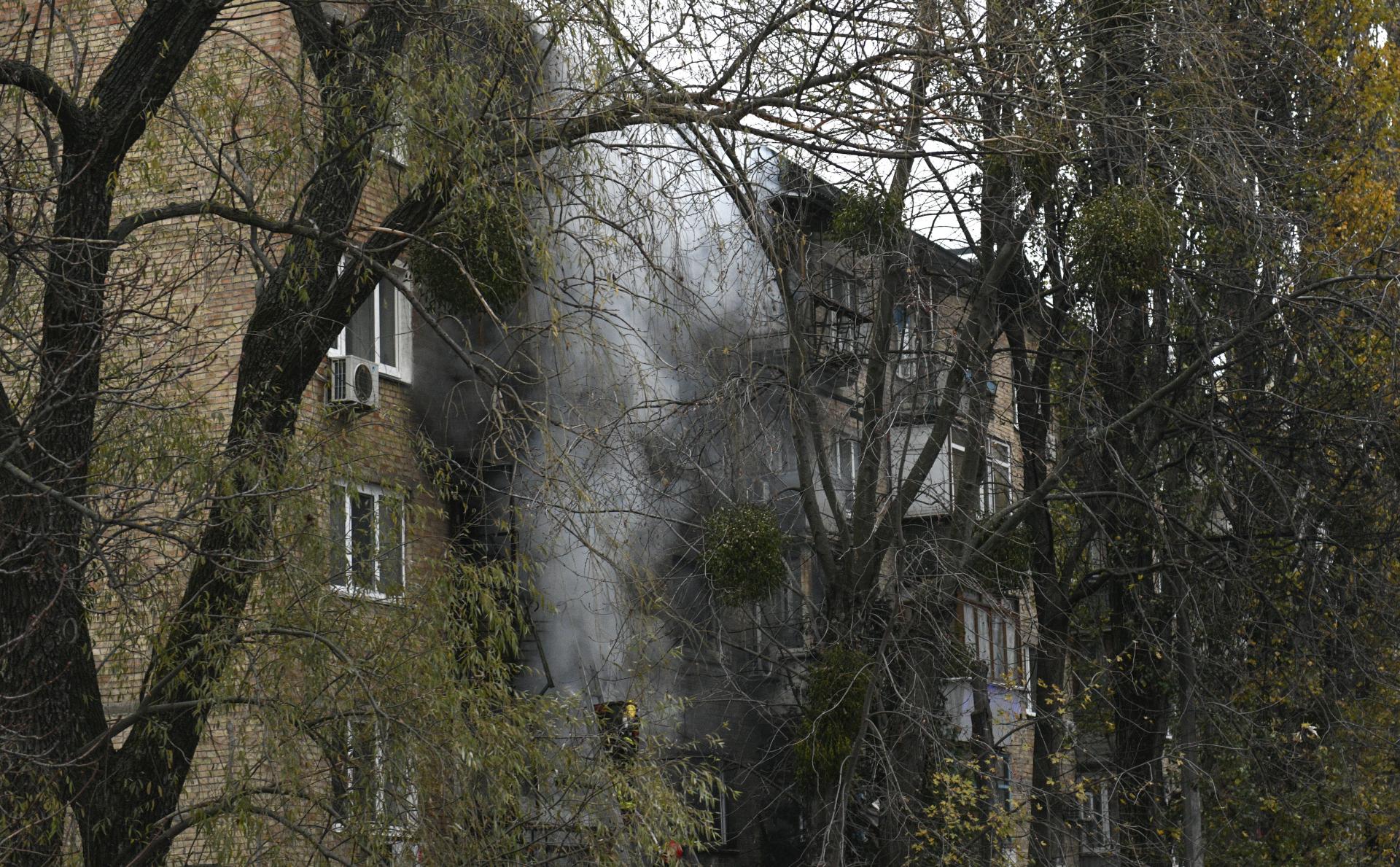Kyjev podľa predbežných informácií zasiahol dve rezidenčné budovy v Pečerskom obvode.