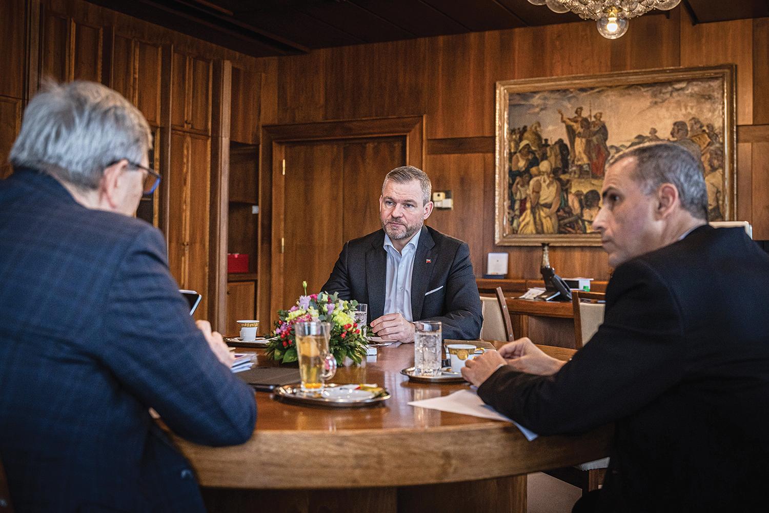 15. január 2024, Bratislava: Generálny prokurátor Maroš Žilinka, predseda parlamentu Peter Pellegrini a minister spravodlivosti Boris Susko počas rokovania o novele Trestného zákona.