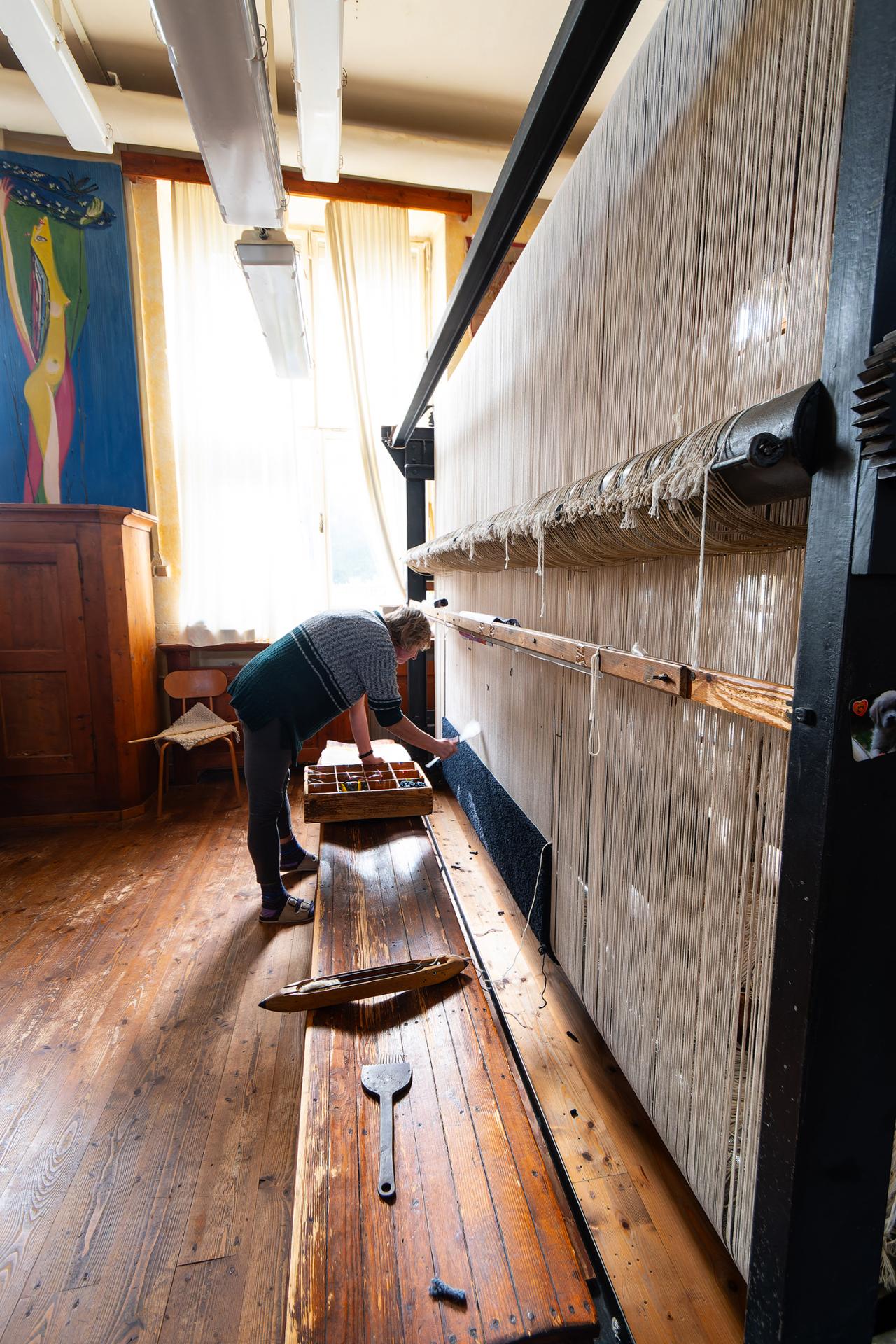 Špecialitou manufaktúry je transformácia výtvarných diel do gobelínov.