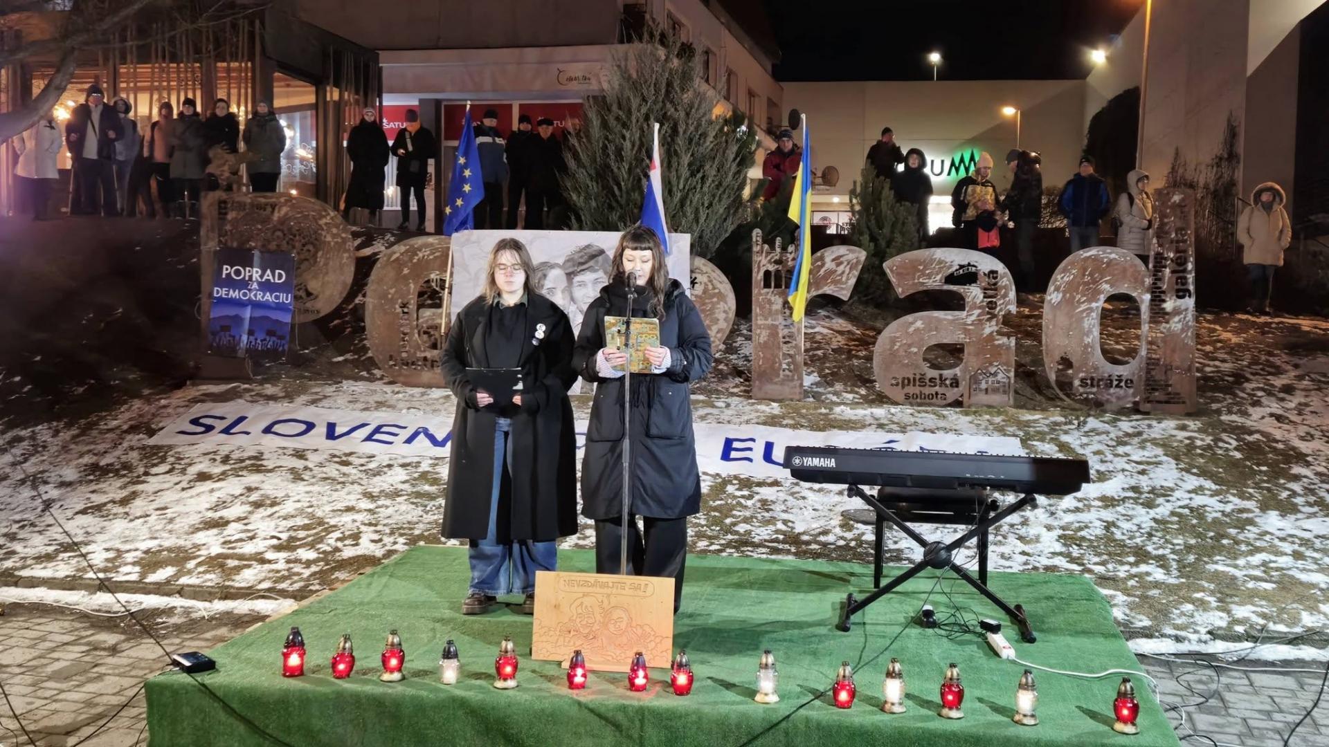 Spomienku na Jána a Martinu v Poprade zorganizovali študentky a študenti.