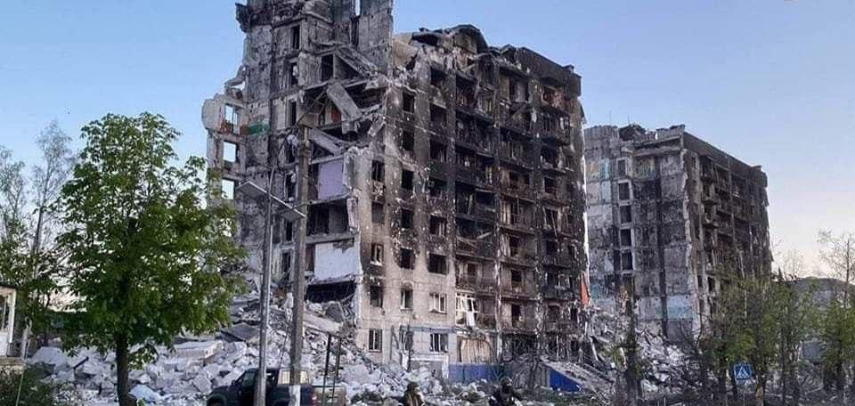 V Luhanskej oblasti bolo zničených viac ako 11 000 budov, takmer 3200 bolo výškových (2).