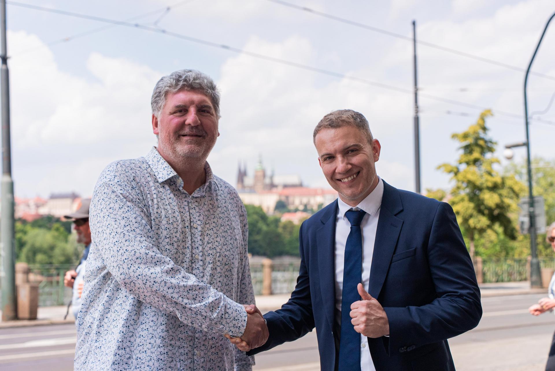 Prezident Žilina Innovation Valley Ing. Martin Kapitulík s profesorom Miroslavom Svítekom, prezidentom českého Národního centra dopravy 4.0 a historicky prvým prezidentom Czech Smart City Cluster