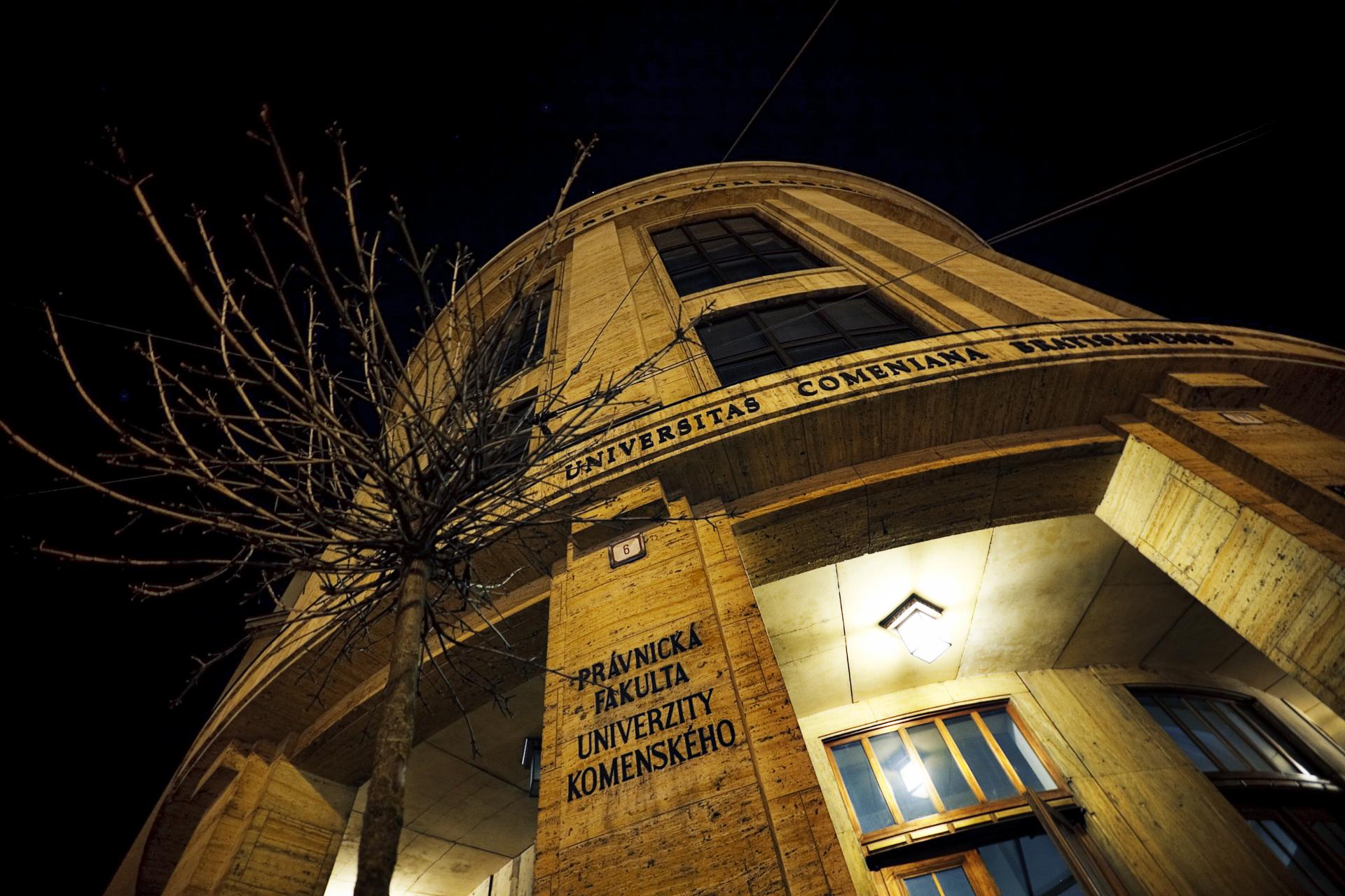 Vychovávala Právnická fakulta UK v 80. rokoch slušných alebo neslušných právnikov? A ako je to dnes?