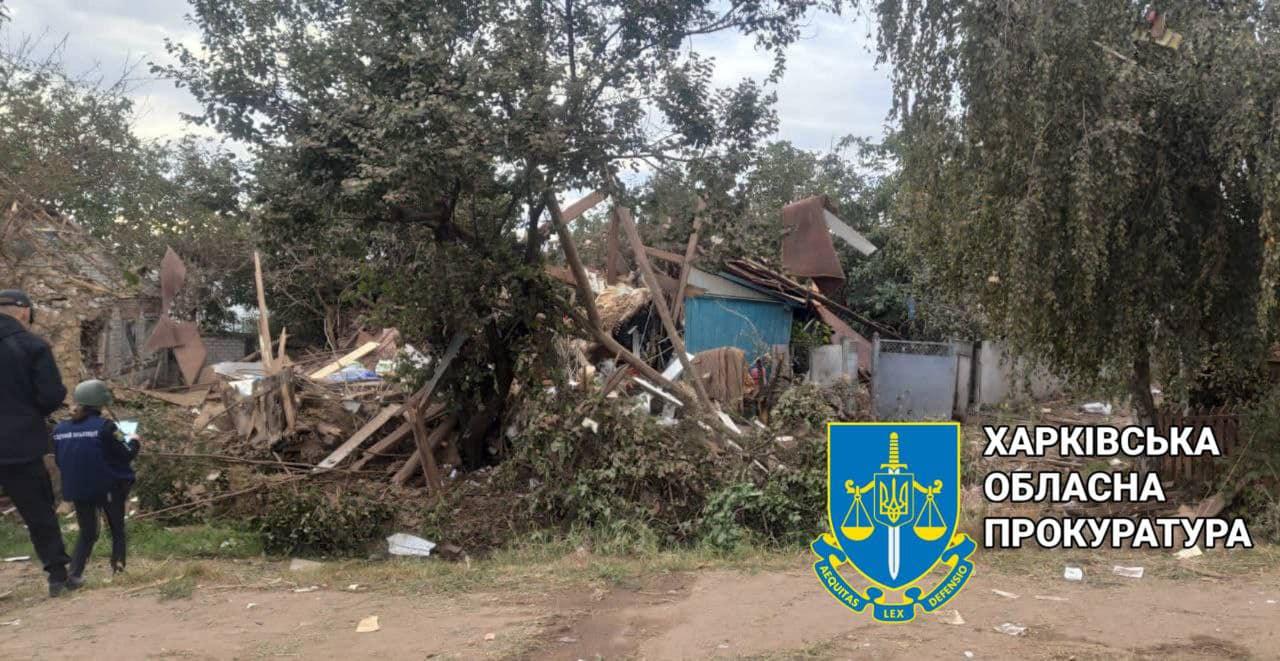 Nova Vodolaha, Charkovská oblasť - zničená obydlia civilistov (1).