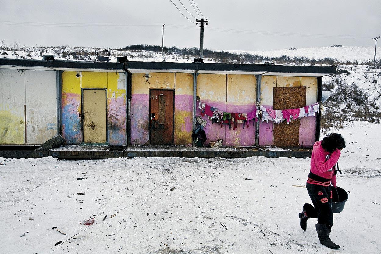 Starostka Lomničky zebezpečila pre ľudí, ktorým pred rokom vyhoreli domy, náhradné bývanie v unimobunkách. Dočasne?