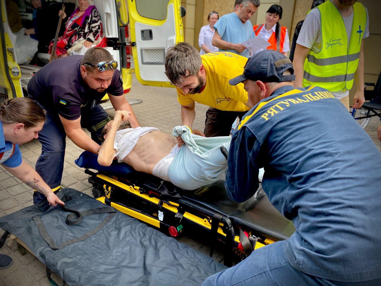 Evakuácia ľudí v Donecku