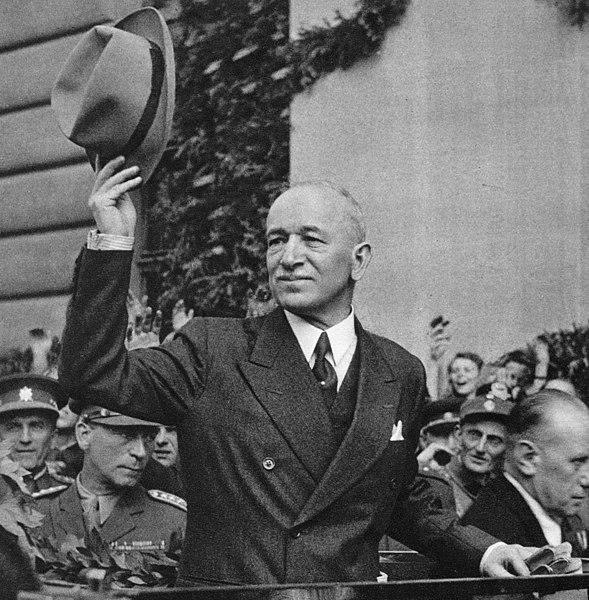 Beneš sa vracia do Prahy po pražskom povstaní, 16.5.1945