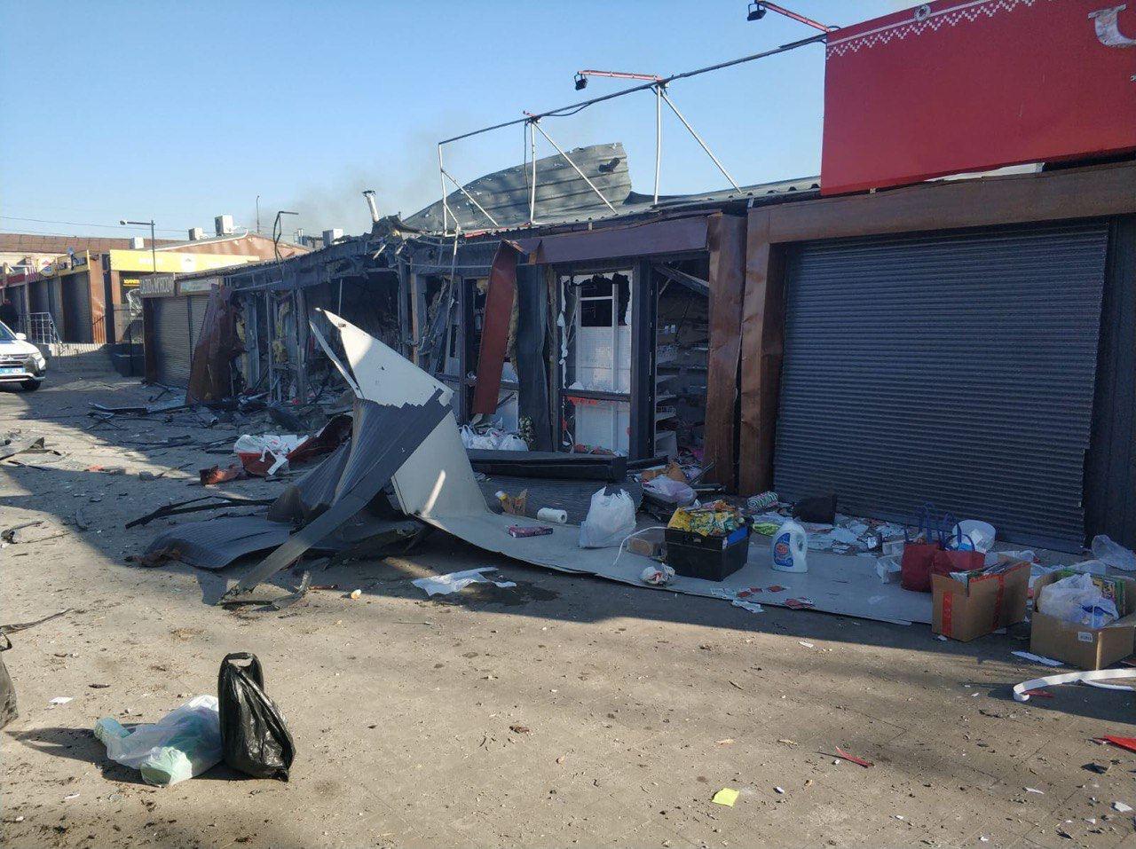 Zničená rezidentská oblasť v meste Černihiv, 19.3.2022