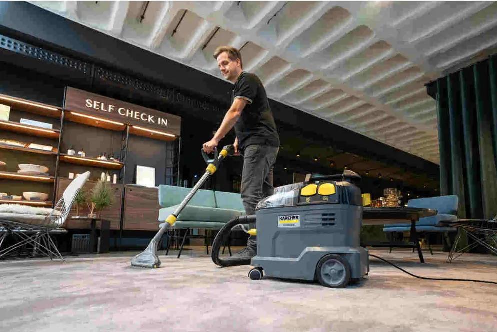 Vysávač Kärcher Puzzi 8/1 Adv.