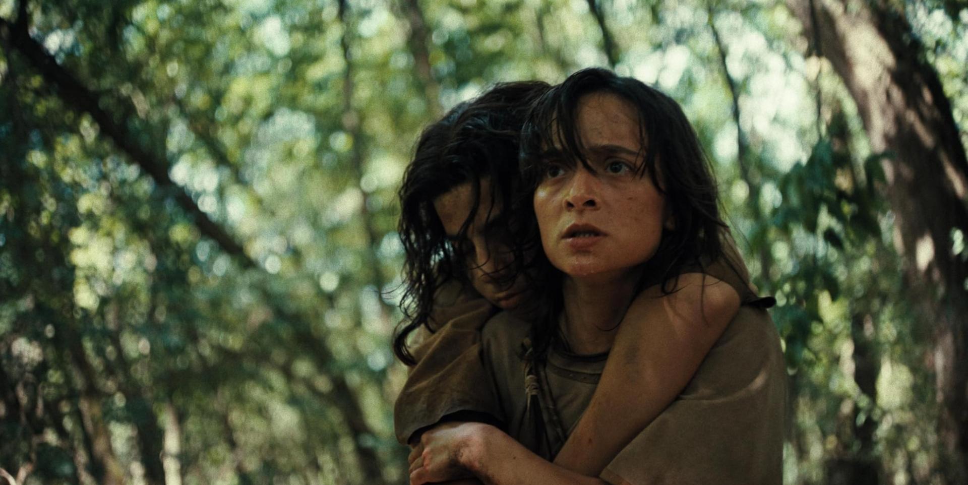 Cinematik uvedie aj sugestívny historický titul Cudzinec (Fremmed: Det første opgør).