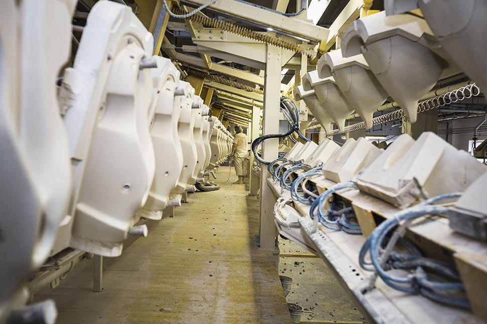 Za zlatej éry socializmu produkovali v Znojme aj 750 000 kusov keramických výrobkov mesačne.