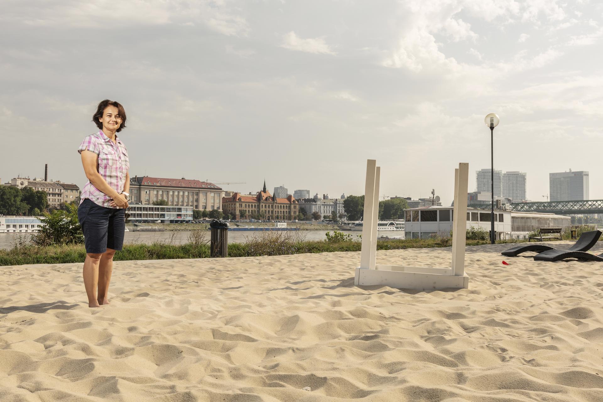 Marketingová špecialistka Ivan Daučíková už pred desiatimi rokmi vedela, že petržalská strana Dunaja je pre Magio pláž ideálna.