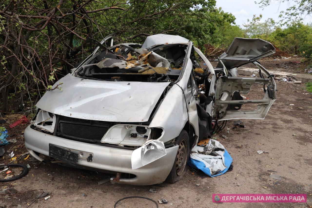 Charkov, zničené autá civilistov používané ruskou armádou (2).
