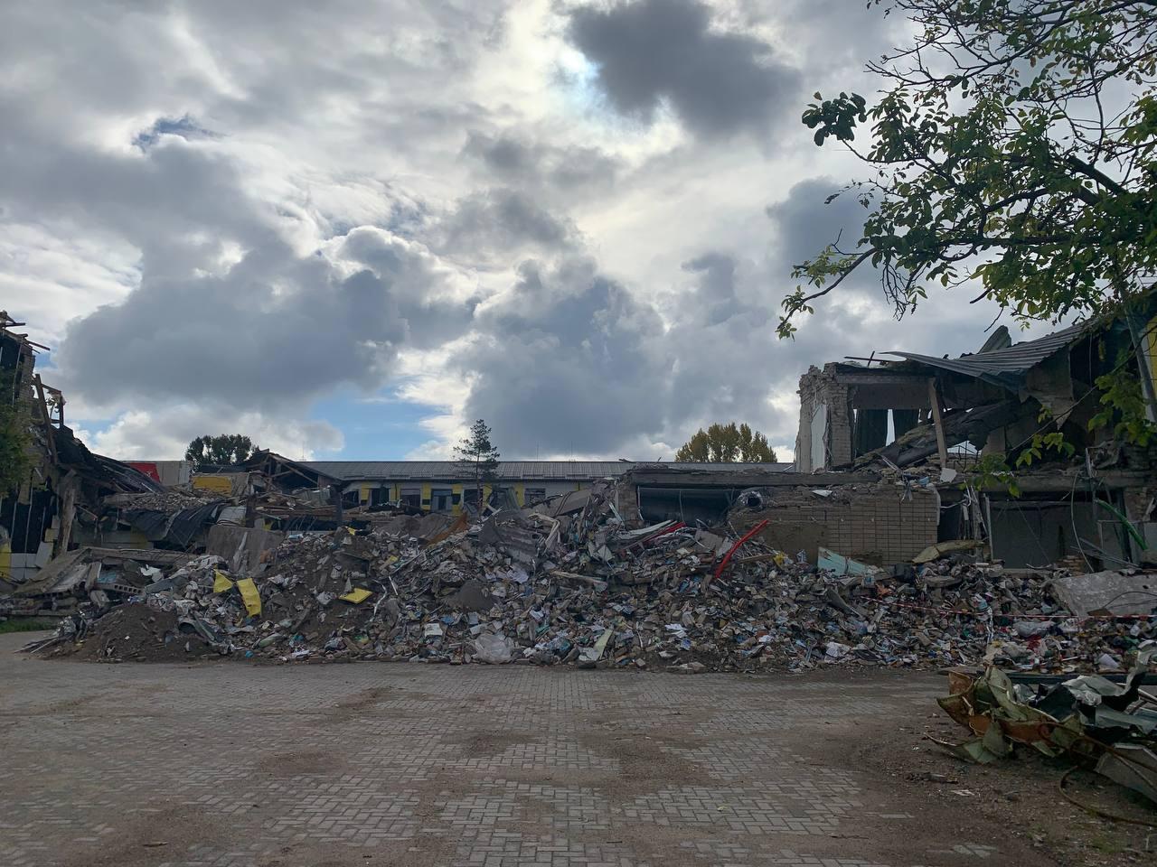 Apostolove, Dnepropetrovský región. Vzdelávacia inštitúcia bola zasiahnutá raketou