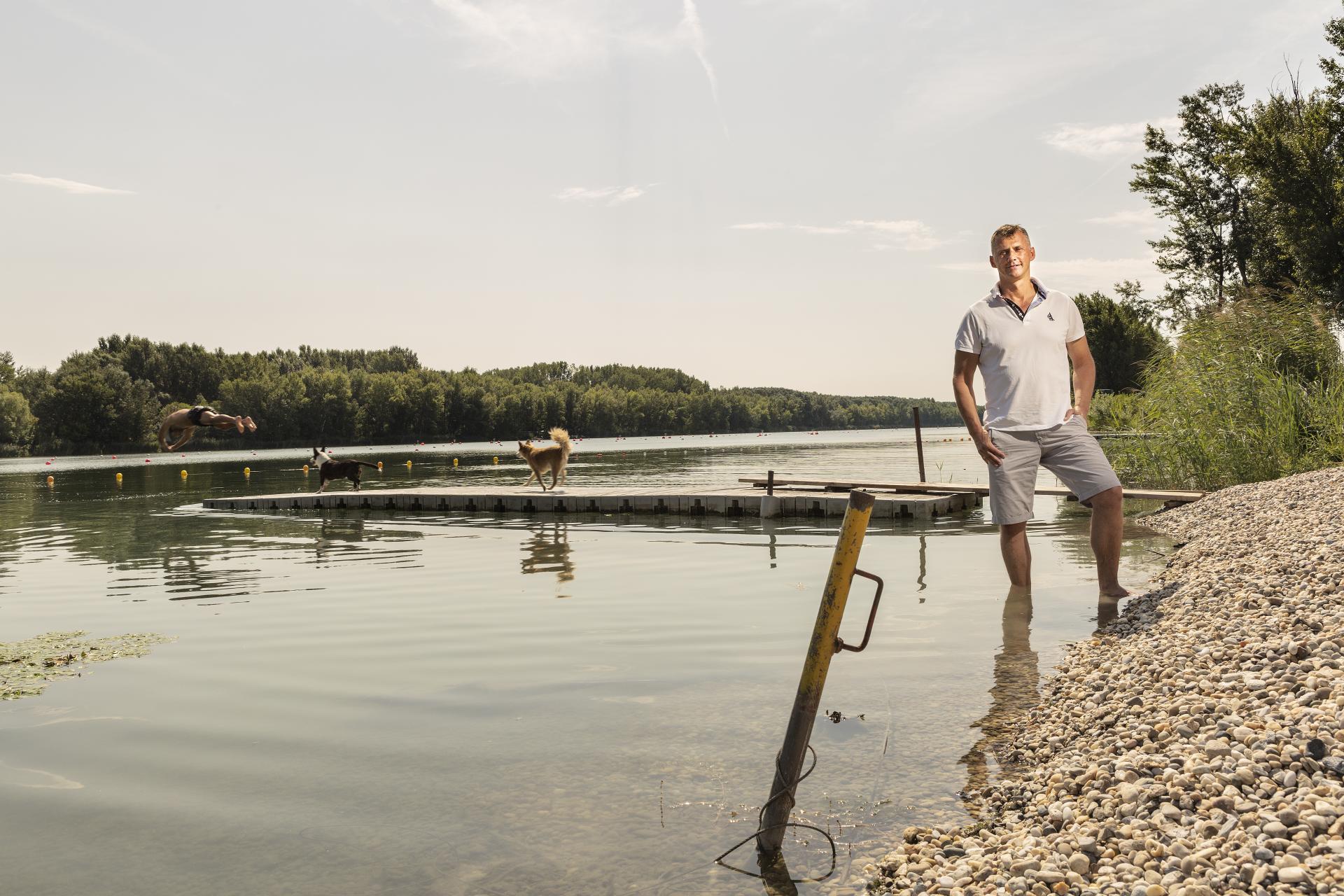 Jazero Zemník je ako stvorené pre rýchlostných kanoistov. Boris Bergendi tu chce budovať vodácky areál, prístupný aj verejnosti.