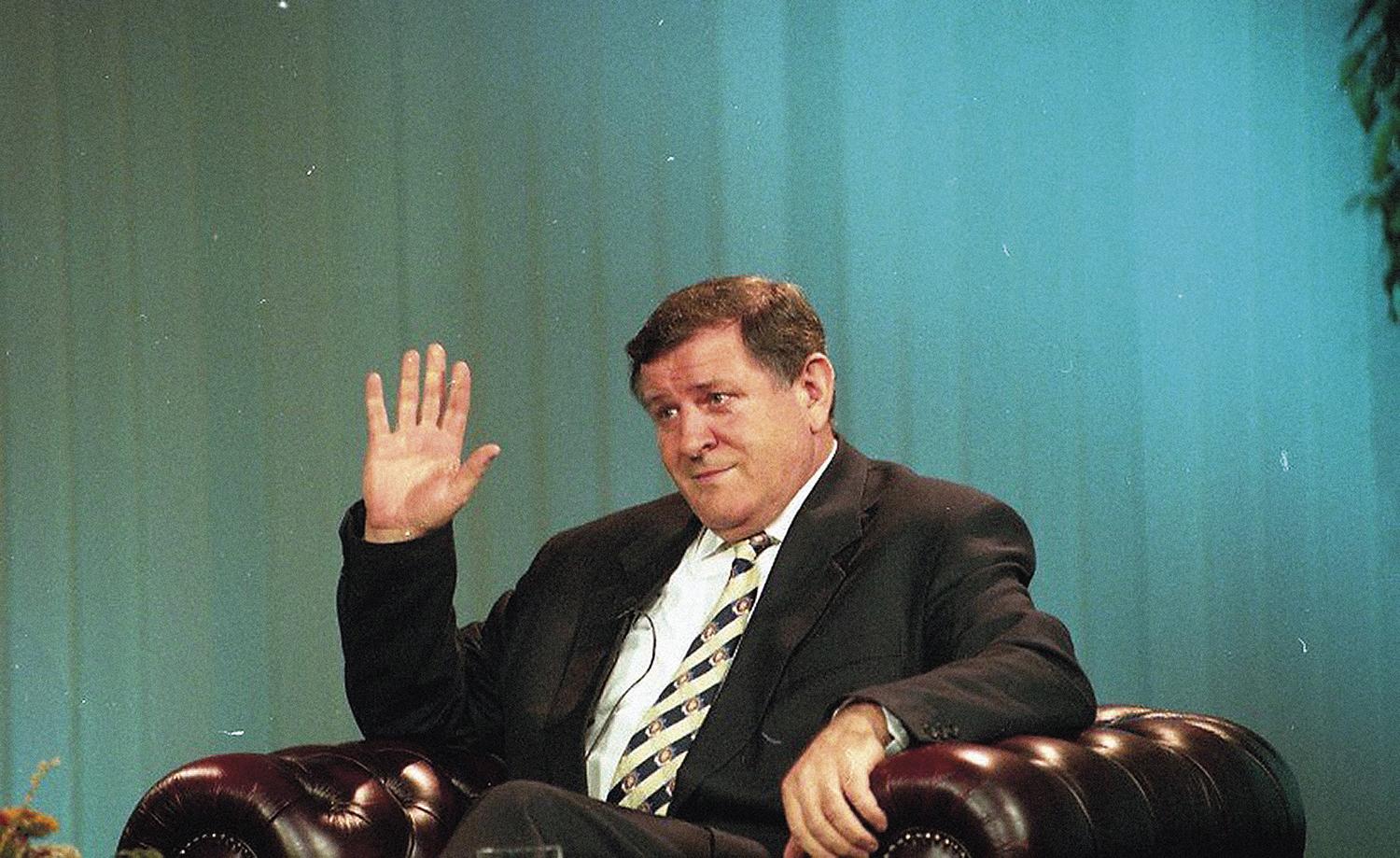 30. september 1998, Bratislava: Vladimír Mečiar sa v programe STV s postom premiéra a s divákmi rozlúčil pesničkou: „S Pánom Bohom, idem od vás, neublížil som, neublížil som, žiadnemu z vás.“