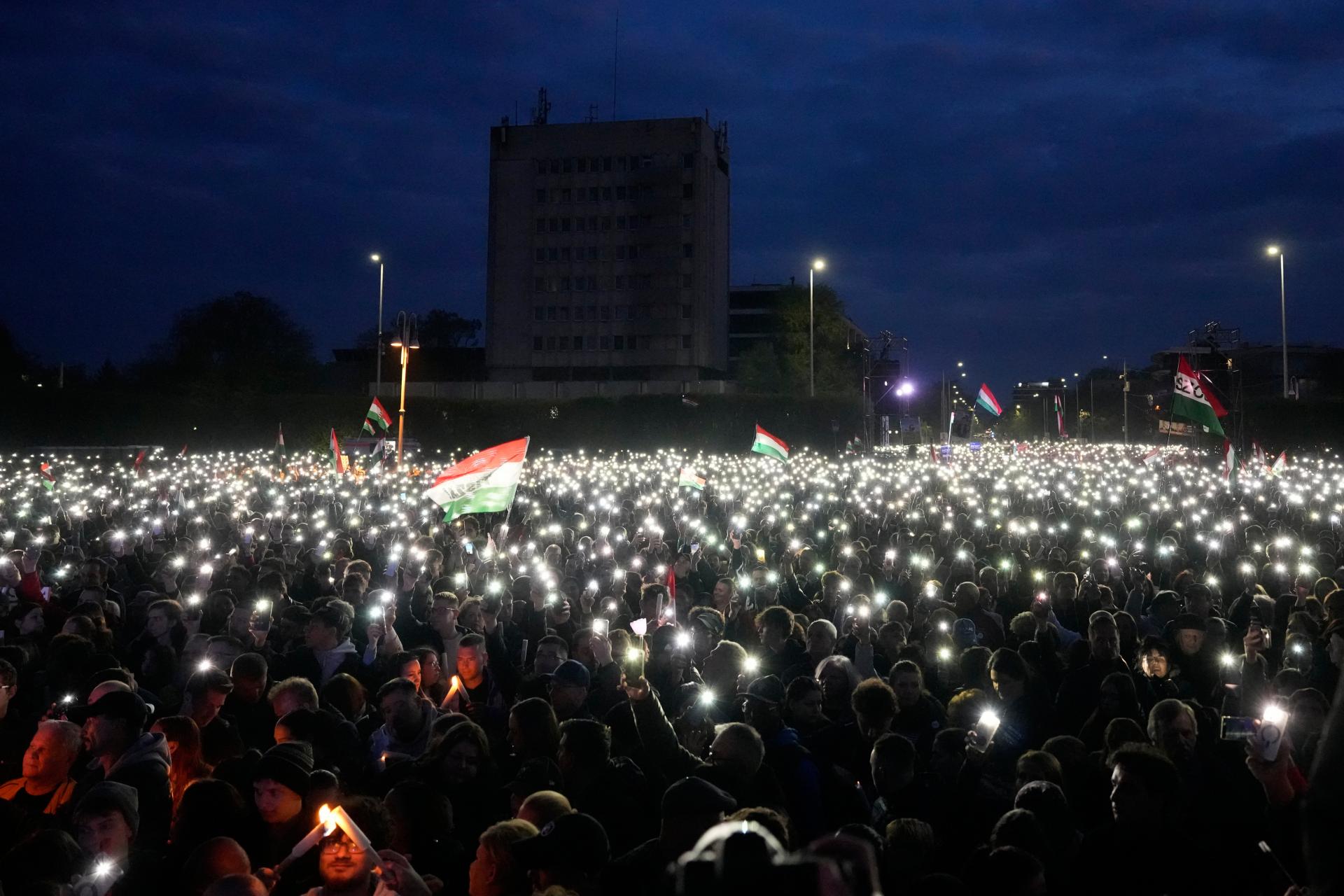 Podporovatelia Pétera Magyara v Debrecíne