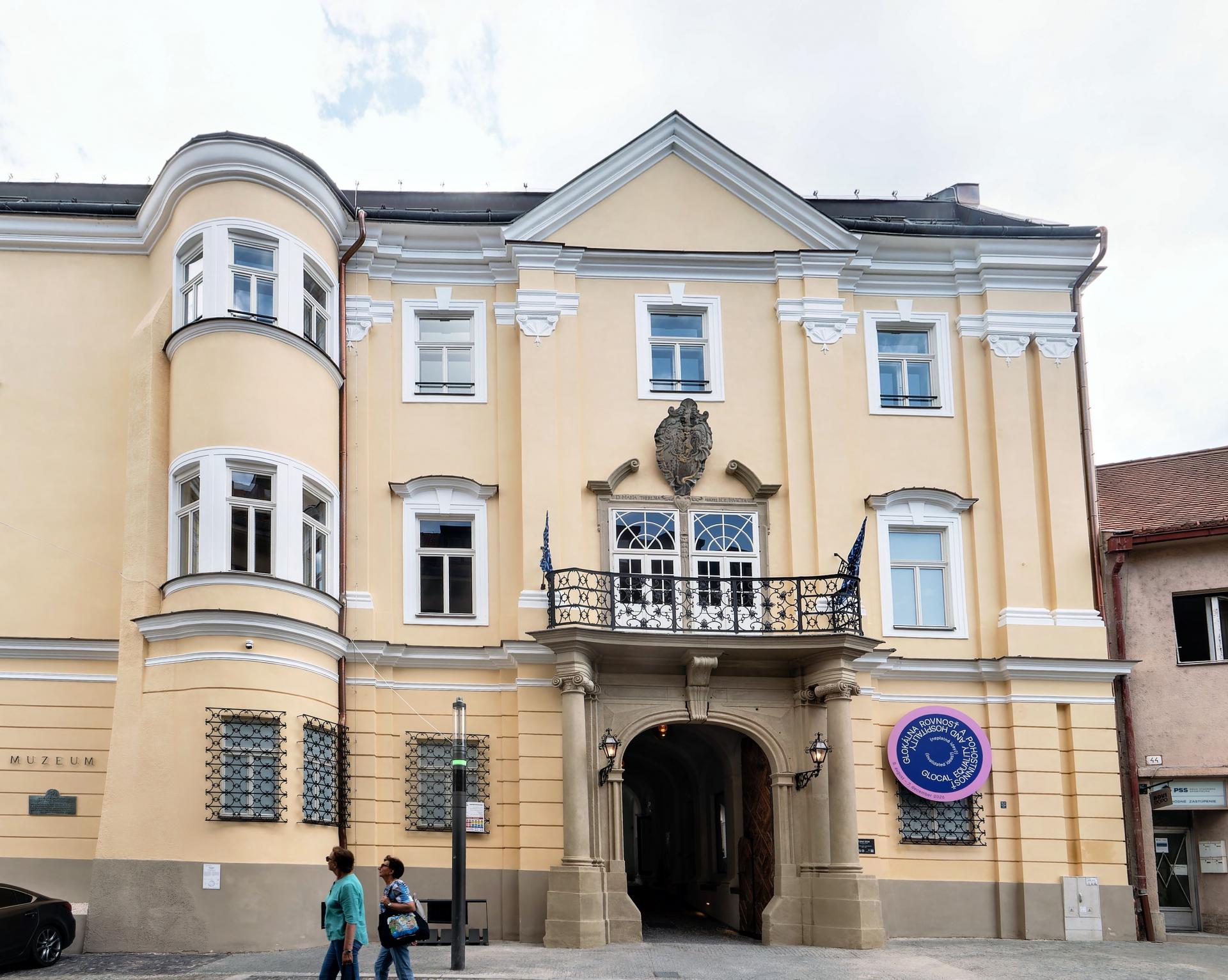 Novozrekonštruovaný Župný dom v Trenčíne.
