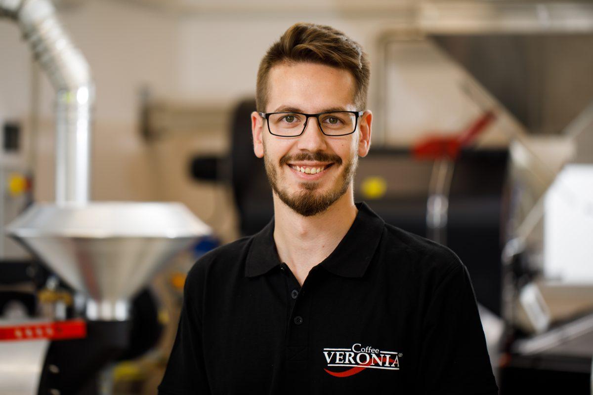 OLDŘICH HOLIŠ ML. – TROJNÁSOBNÝ MAJSTER ČR JUNIOR A VICEMAJSTER AJ MEDZI PROFESIONÁLMI. 