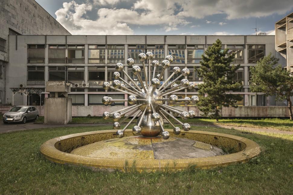 Fontána na vnútornom nádvorí Istropolisu.