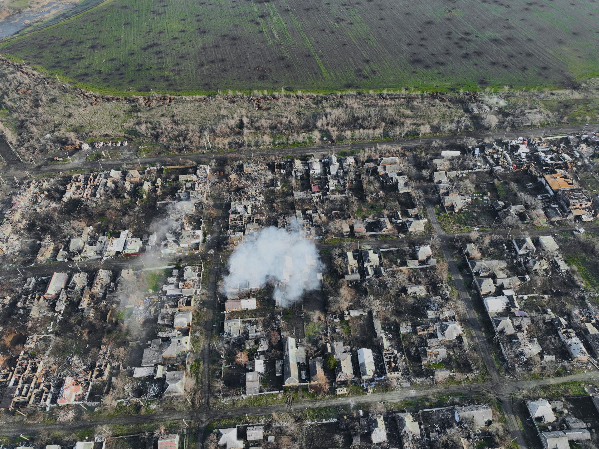 Mesto Bachmut je pod neustálou paľbou, 27.12.2022.