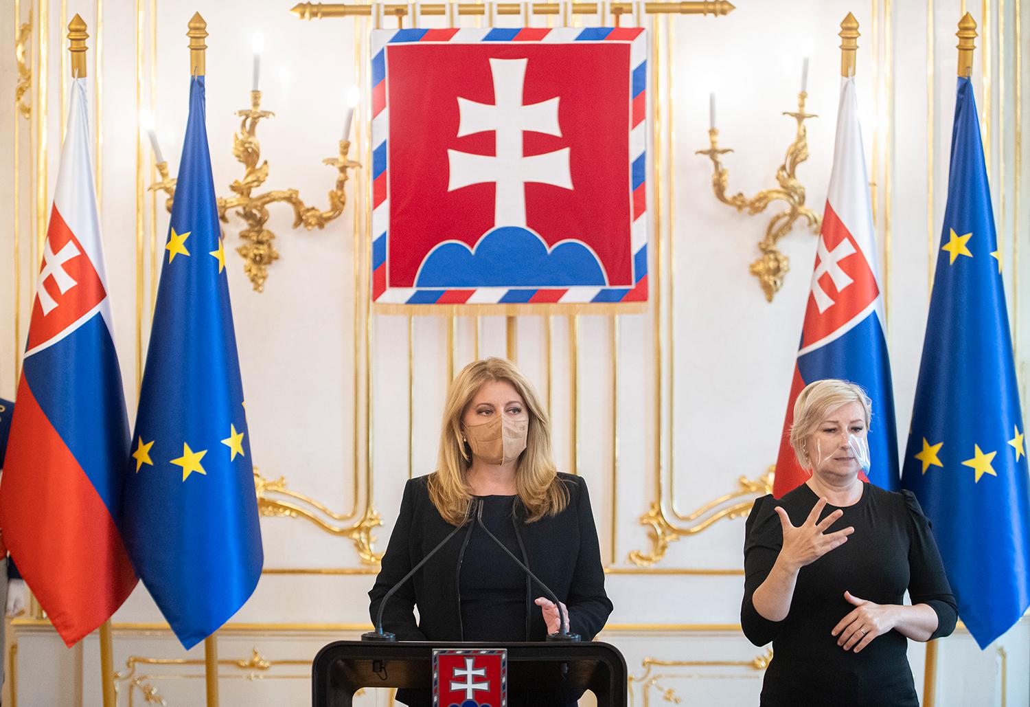 12. máj 2021 Bratislava: Prezidentka Zuzana Čaputová počas tlačovej konferencie k petícii za vyhlásenie referenda o skrátení volebného obdobia. Po overení podpisov na petičných hárkoch sa prezidentka rozhodla obrátiť na Ústavný súd, ktorý by sa mal vyjadriť do 60 dní.