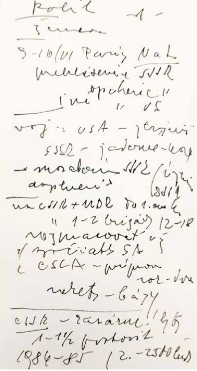 Lístek 10 x 20 cm s vlastnoručními poznámkami Gustáva Husáka z jednání se sovětskými emisary. 