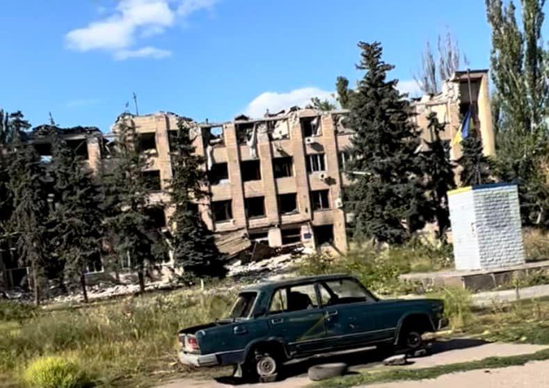 Vysokopilia v Chersonskom regióne. Zničené zostali bytovky, domy, administratívne budovy a autá