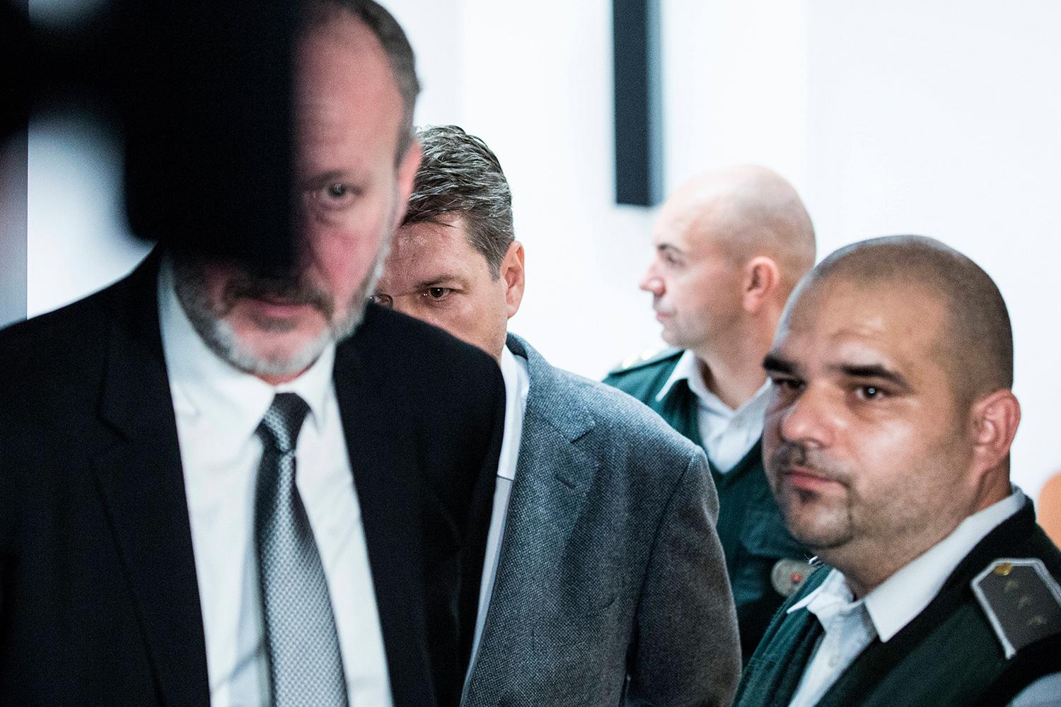 7. novembra 2018 Bratislava: Podnikateľ Ladislav Bašternák počas pojednávania v kauze neoprávnene vyplatenej vratky DPH v hodnote dva milióny eur. Na záver dostal Bašternák, ukážkový „náš človek“ Ficovej éry, päť rokov nepodmienečne.