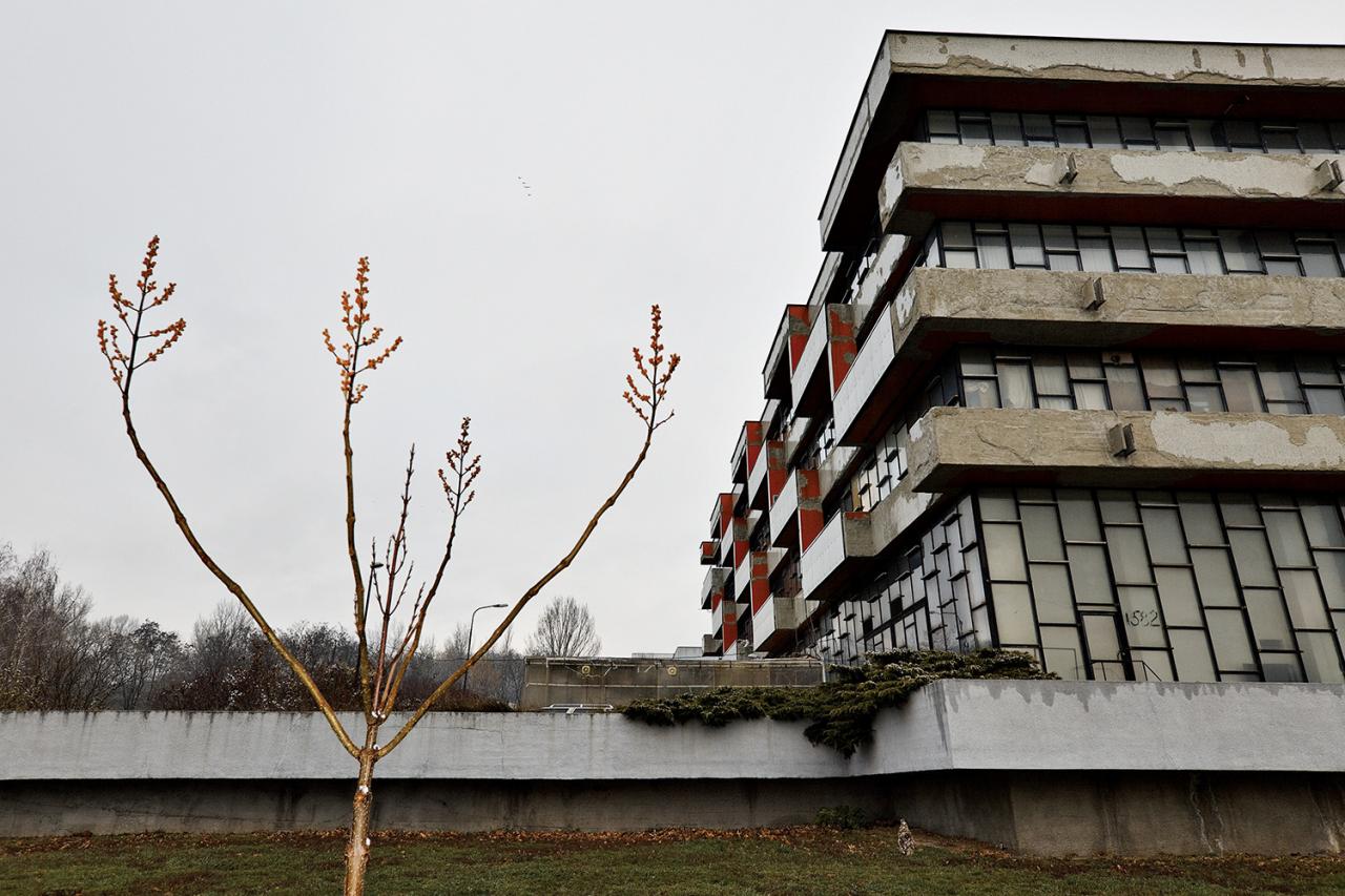 Fakulta matematiky, fyziky a informatiky Univerzity Komenského. Foto - Boris Németh