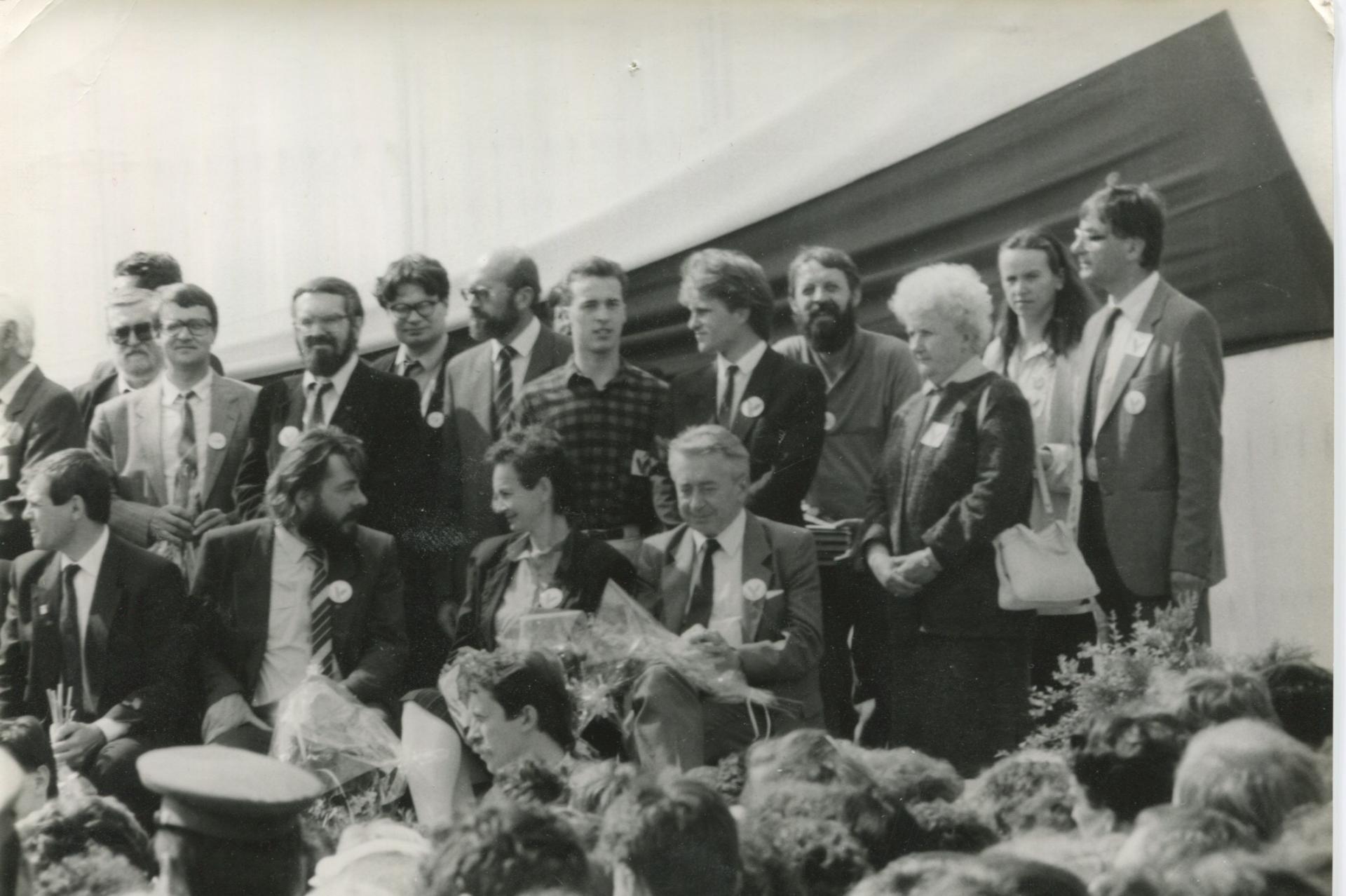 Návšteva Václava Havla, v pozadí pani Bakošová.