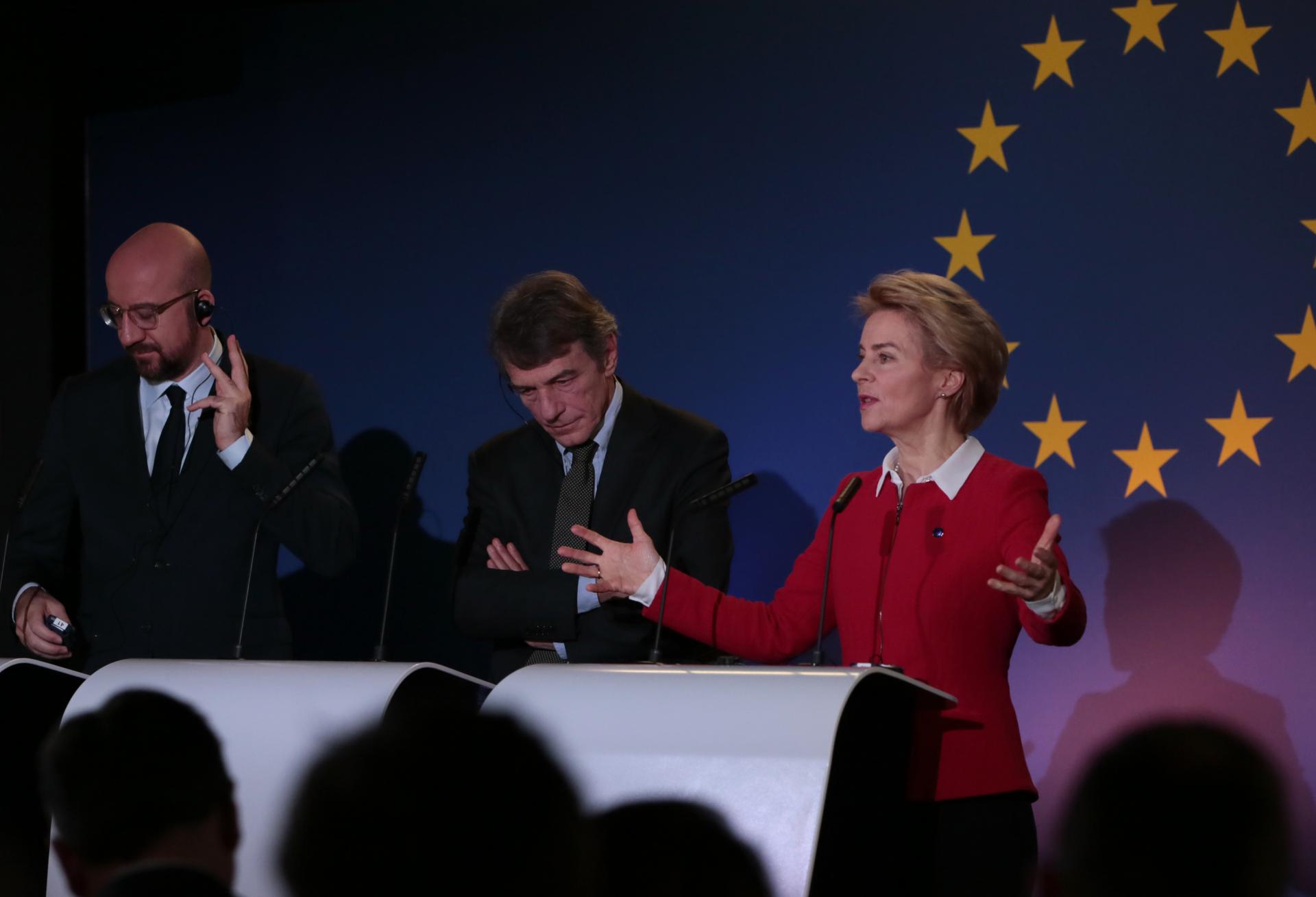 31. január 2020 Brusel, Belgicko: Stretnutie lídrov hlavných inštitúcií Európskej únie, Ursuly von der Leyen z Komisie, Davida Sassoliho z europarlamentu a Charlesa Michela z Európskej rady v deň brexitu. 