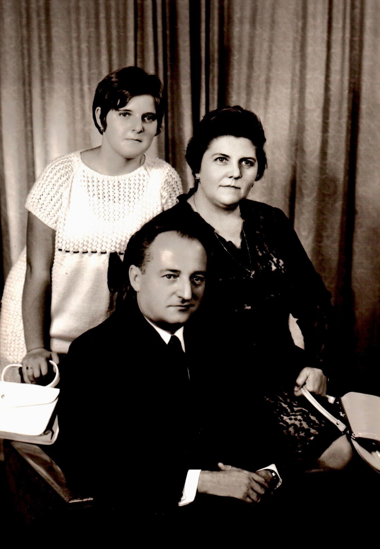 Margita Hanzelová s rodinou.