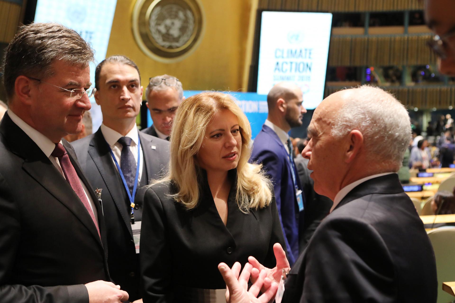 Prezidentku sprevádzal aj minister zahraničných vecí Miroslav Lajčák (vľavo).