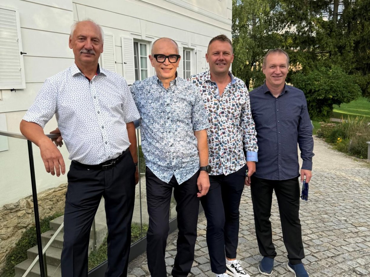 KROS oslavuje 30 rokov: od garáže po lídra slovenskej softvérovej scény