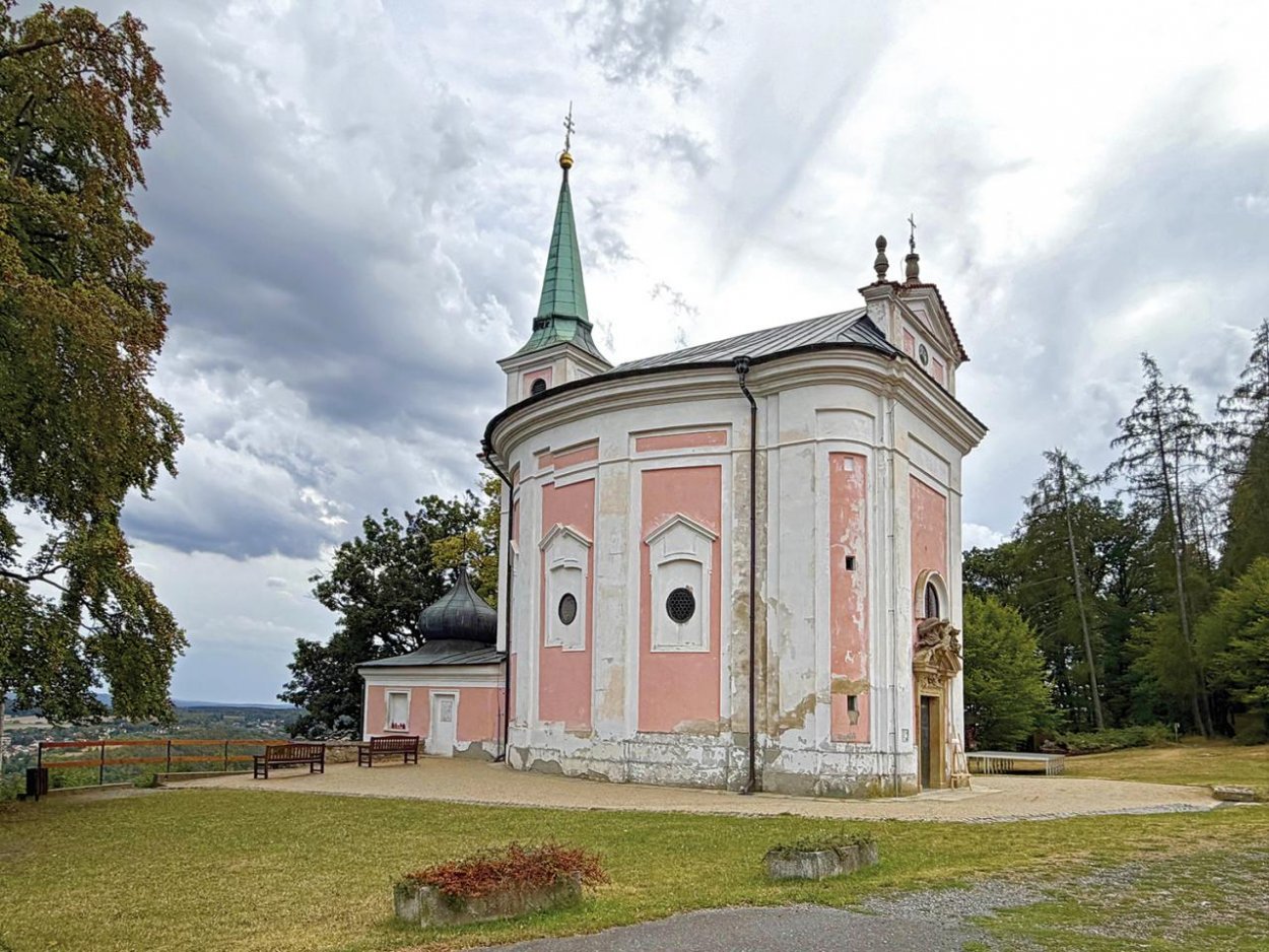 Stredné Čechy: Príbehy železa a uránu