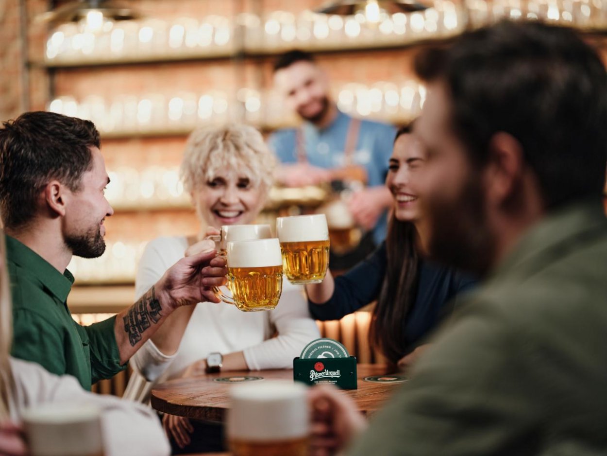 Nemenná chuť Vianoc s Pilsner Urquell: Pre chvíle, ktoré nechceme meniť