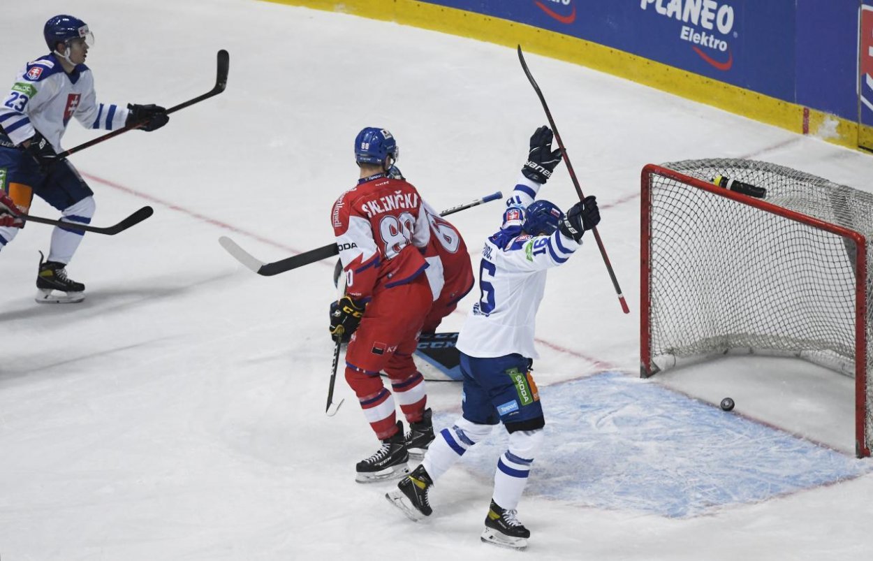 Slovenskí hokejisti zdolali Čechov v prípravnom zápase pred MS 