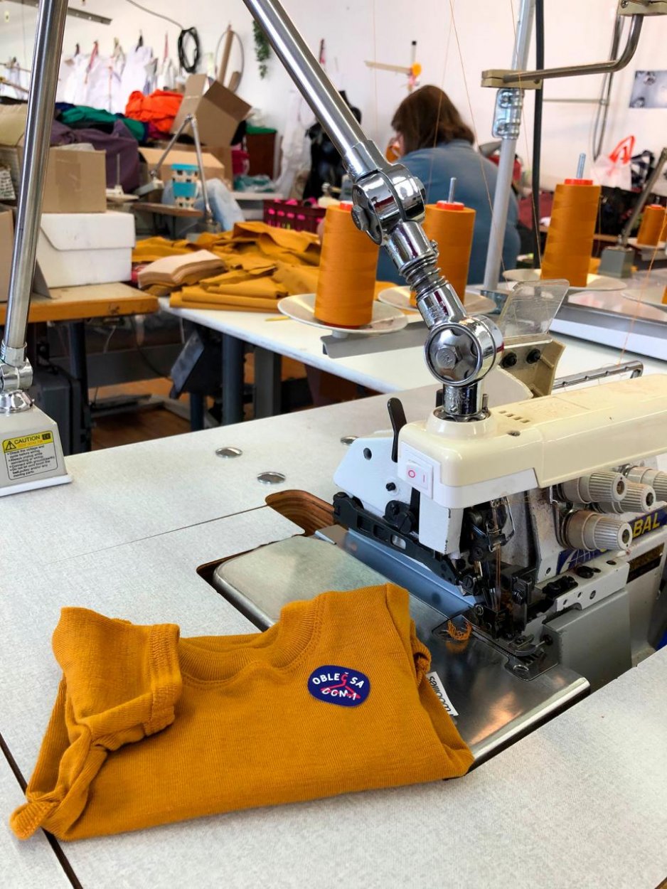 Obleč sa doma: slovenská iniciatíva, vďaka ktorej podporíš lokálnu výrobu a ľudí